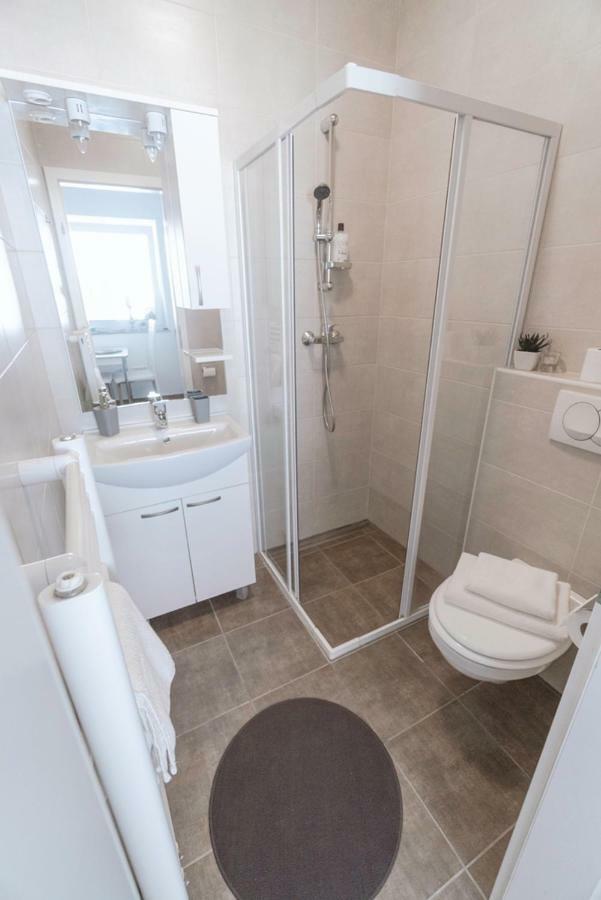 Anita'S Studio Apartments Ljubljana Kültér fotó
